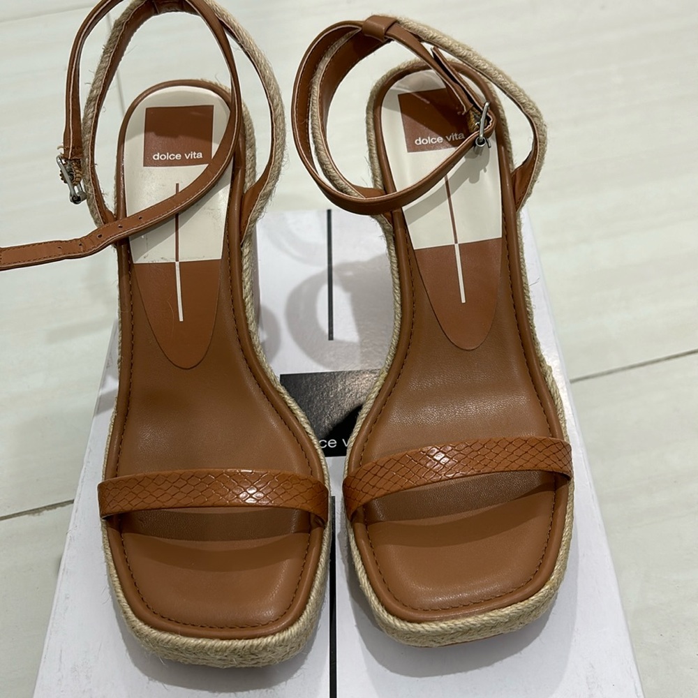 Dolce Vita platforms